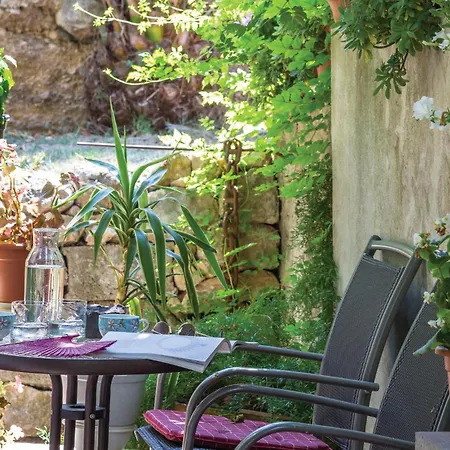 Apartament Lovely In With Wifi
